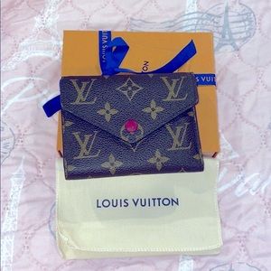 Authentic Louis Vuitton victorine compact wallet